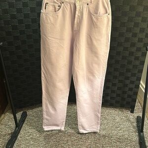 Karen Kane
Pink Jean
Easy fit